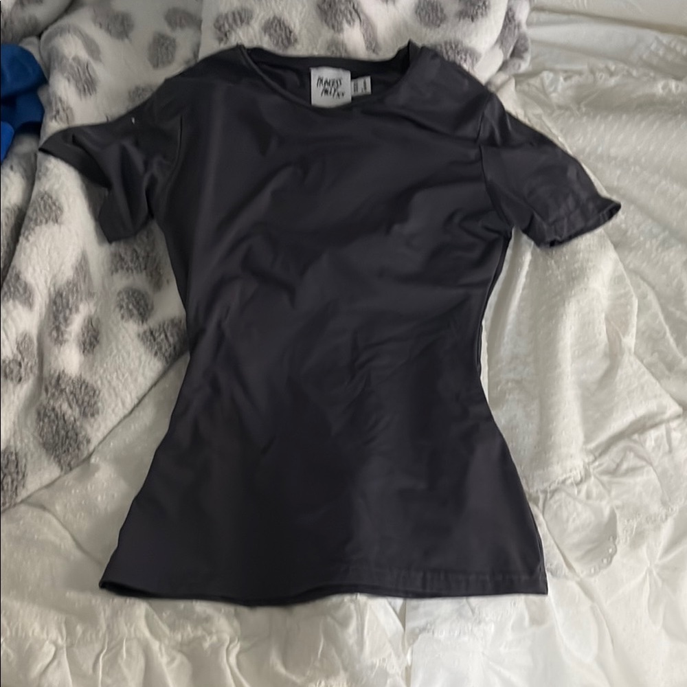 Princess Polly flattering shirt.